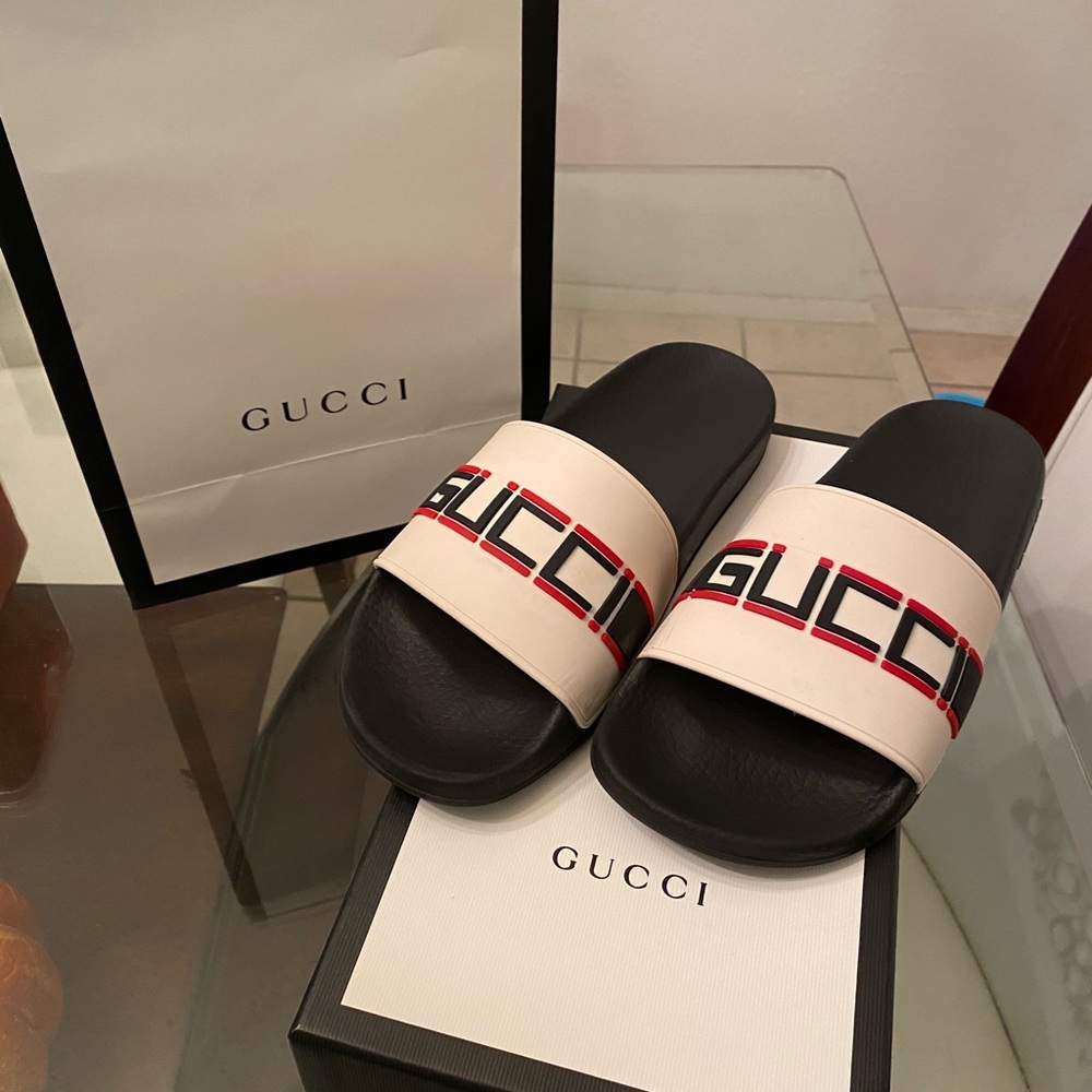 Gucci sandals